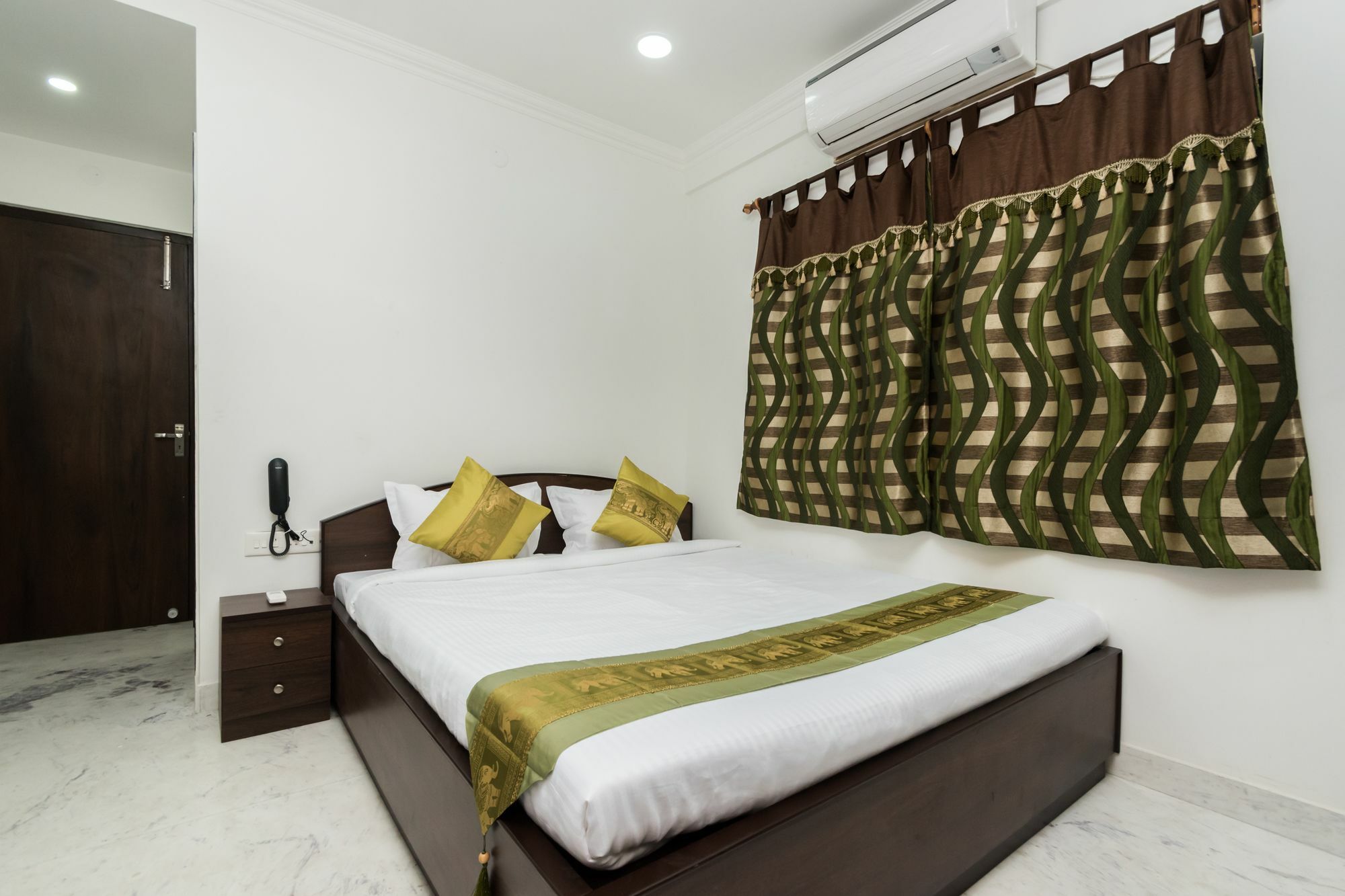 Super Hotel O New Town Near Axis Mall Formerly Spandan Inn Kolkata Exterior photo